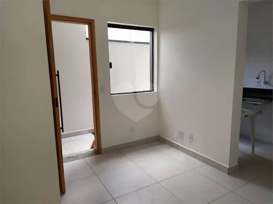 Foto 1 de Apartamento com 1 Quarto para alugar, 25m² em Vila Bela, São Paulo