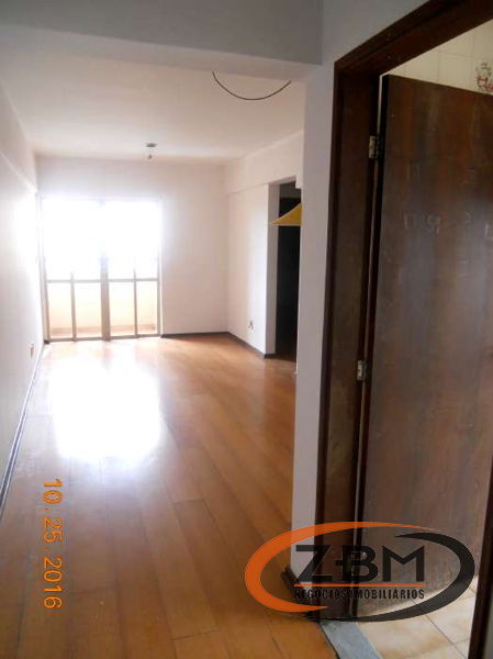 Foto 4 de Apartamento com 2 Quartos à venda, 64m² em Centro, Londrina