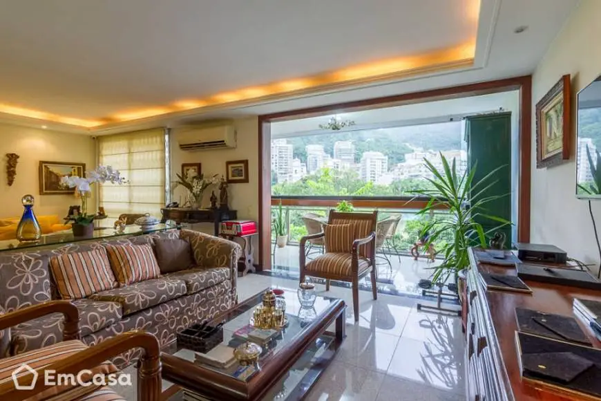 Foto 1 de Apartamento com 2 Quartos à venda, 124m² em Lagoa, Rio de Janeiro