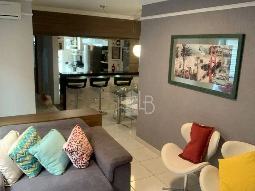 Foto 3 de Apartamento com 2 Quartos à venda, 92m² em Santa Mônica, Uberlândia