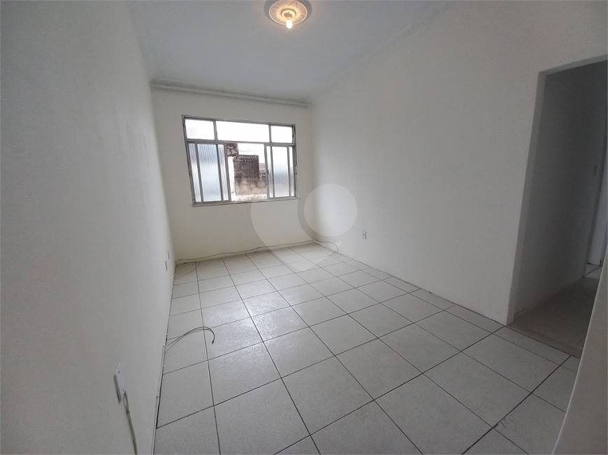 Foto 2 de Apartamento com 2 Quartos à venda, 70m² em Vista Alegre, Rio de Janeiro