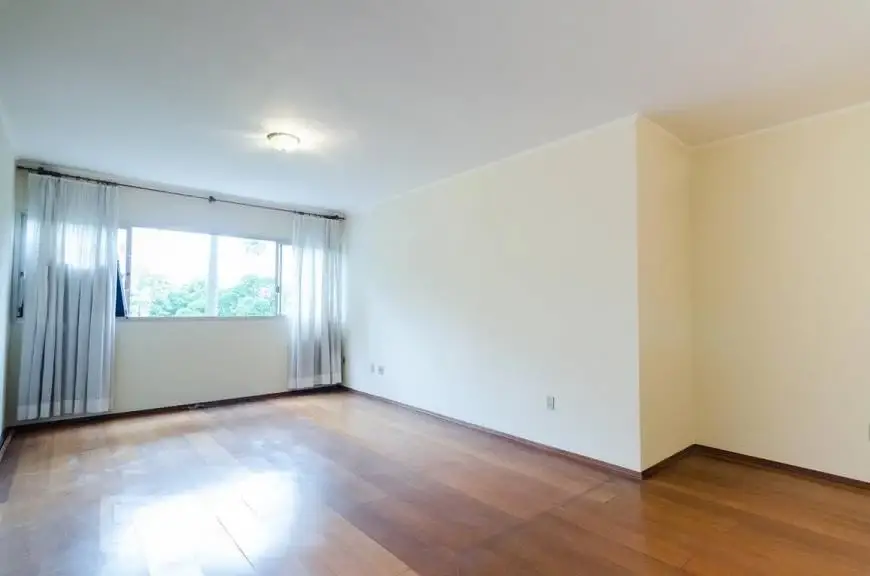 Foto 1 de Apartamento com 3 Quartos para alugar, 129m² em Cambuí, Campinas