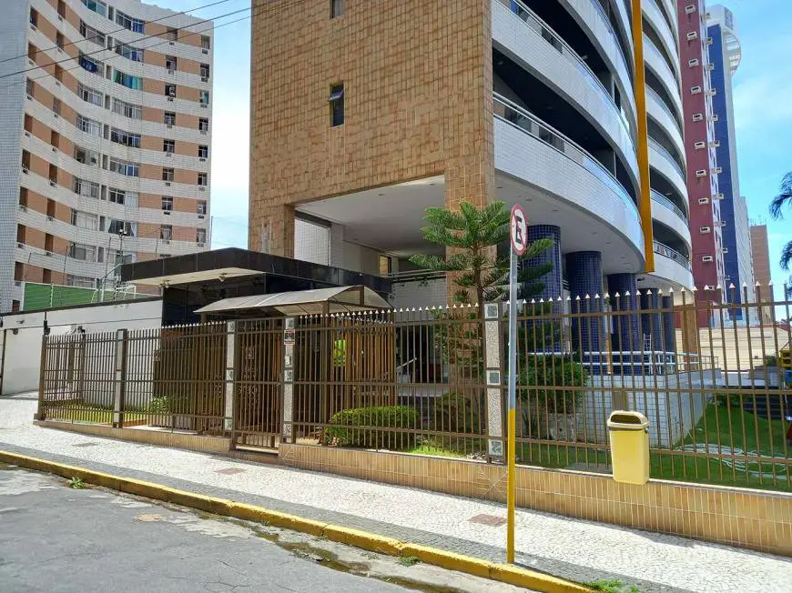 Foto 1 de Apartamento com 3 Quartos à venda, 83m² em Meireles, Fortaleza