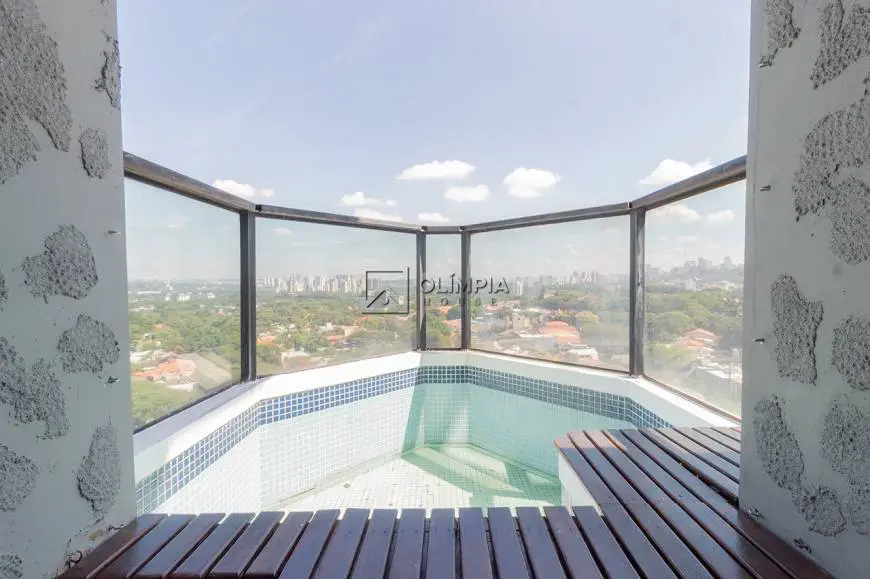 Foto 4 de Apartamento com 3 Quartos à venda, 280m² em Vila Madalena, São Paulo