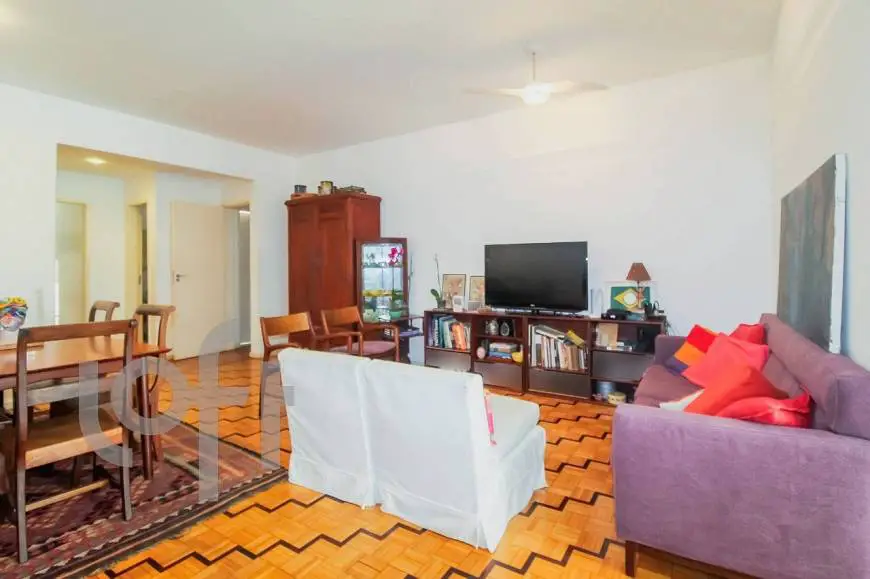Foto 1 de Apartamento com 4 Quartos à venda, 160m² em Copacabana, Rio de Janeiro
