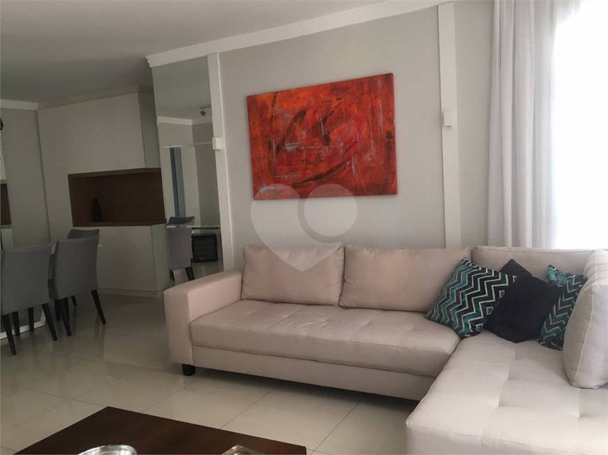 Foto 2 de Apartamento com 4 Quartos para alugar, 146m² em Jardim América, São Paulo
