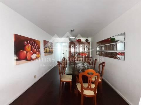 Foto 1 de Apartamento com 4 Quartos à venda, 170m² em Leme, Rio de Janeiro