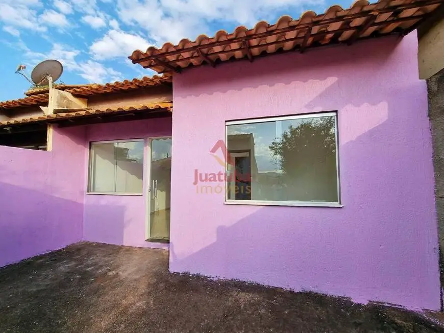 Foto 1 de Casa com 2 Quartos para alugar, 47m² em Planalto, Mateus Leme