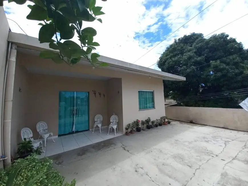 Foto 1 de Casa com 3 Quartos para alugar, 112m² em Aleixo, Manaus