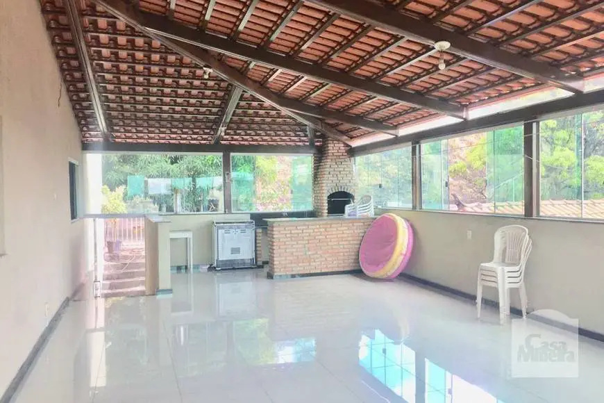 Foto 1 de Casa com 3 Quartos à venda, 388m² em Dom Bosco, Belo Horizonte