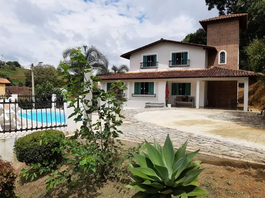 Foto 1 de Casa com 4 Quartos à venda, 600m² em Ipiabas, Barra do Piraí