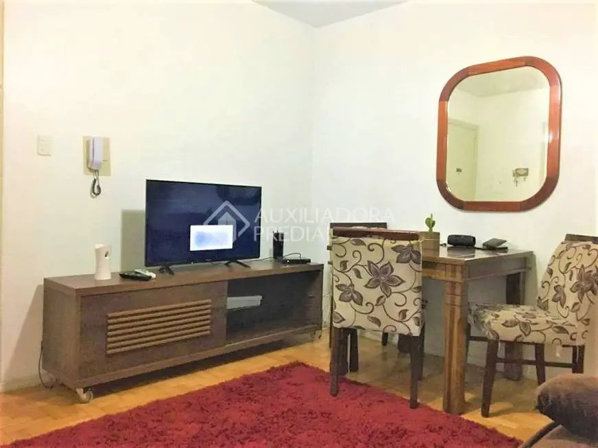 Foto 1 de Apartamento com 1 Quarto à venda, 39m² em Santa Maria Goretti, Porto Alegre