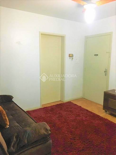Foto 3 de Apartamento com 1 Quarto à venda, 39m² em Santa Maria Goretti, Porto Alegre