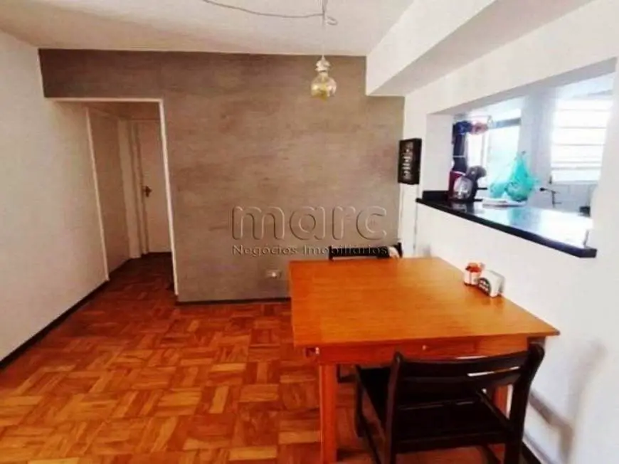 Foto 4 de Apartamento com 2 Quartos à venda, 75m² em Aclimação, São Paulo