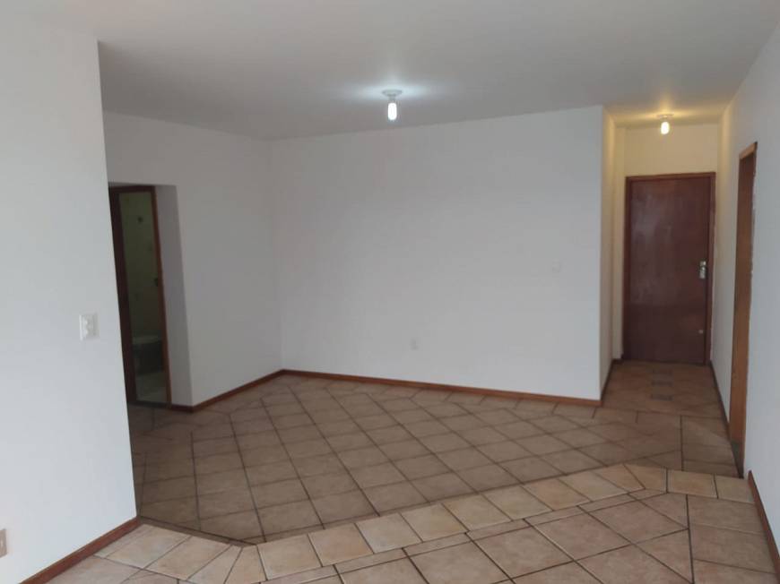Foto 2 de Apartamento com 2 Quartos para alugar, 80m² em Canto, Florianópolis