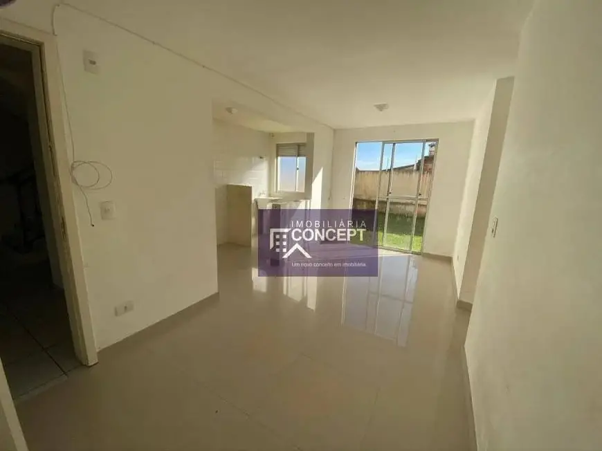 Foto 1 de Apartamento com 2 Quartos à venda, 42m² em Tindiquera, Araucária