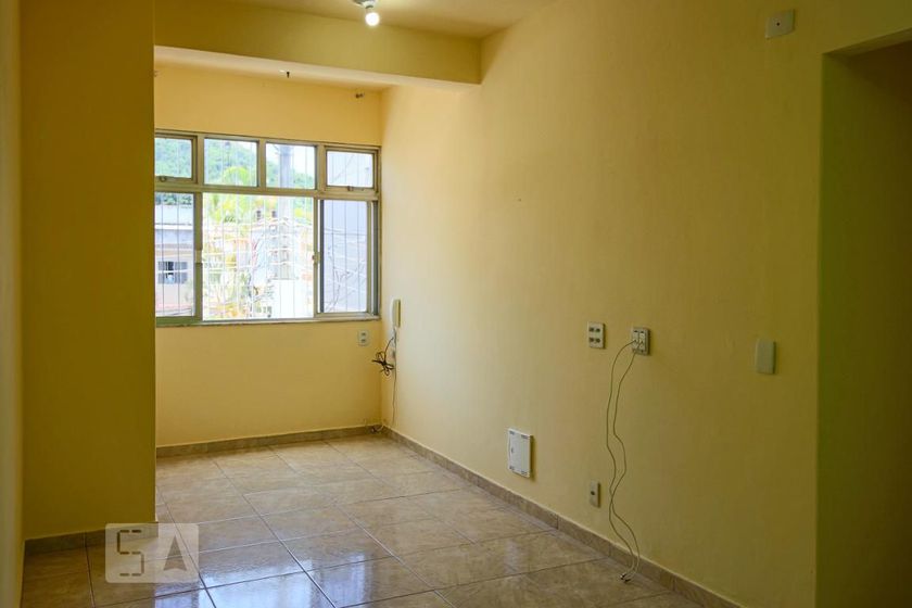 Foto 3 de Apartamento com 2 Quartos para alugar, 52m² em  Vila Valqueire, Rio de Janeiro