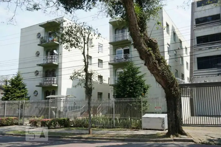 Foto 2 de Apartamento com 3 Quartos para alugar, 90m² em Água Verde, Curitiba