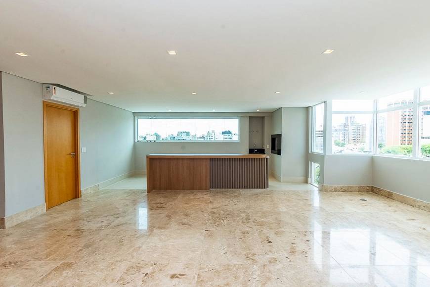 Foto 1 de Apartamento com 3 Quartos para alugar, 213m² em Batel, Curitiba