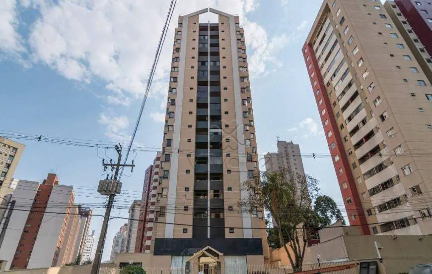 Foto 1 de Apartamento com 3 Quartos para alugar, 98m² em Cristo Rei, Curitiba