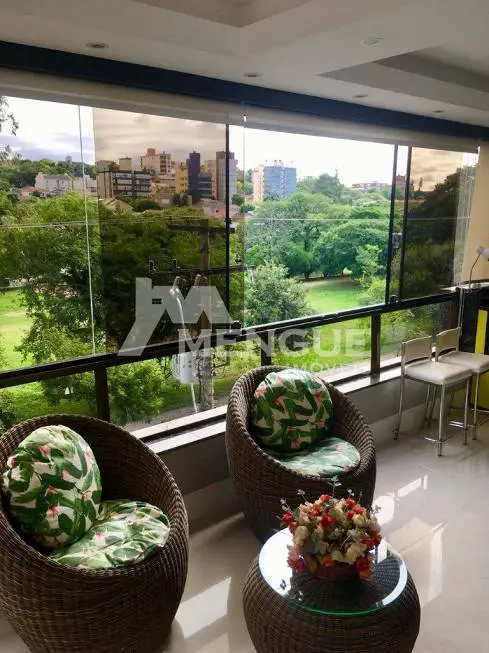 Foto 3 de Apartamento com 3 Quartos à venda, 106m² em Jardim Lindóia, Porto Alegre