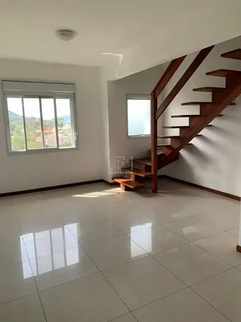 Foto 1 de Apartamento com 3 Quartos para alugar, 110m² em Lagoa da Conceição, Florianópolis