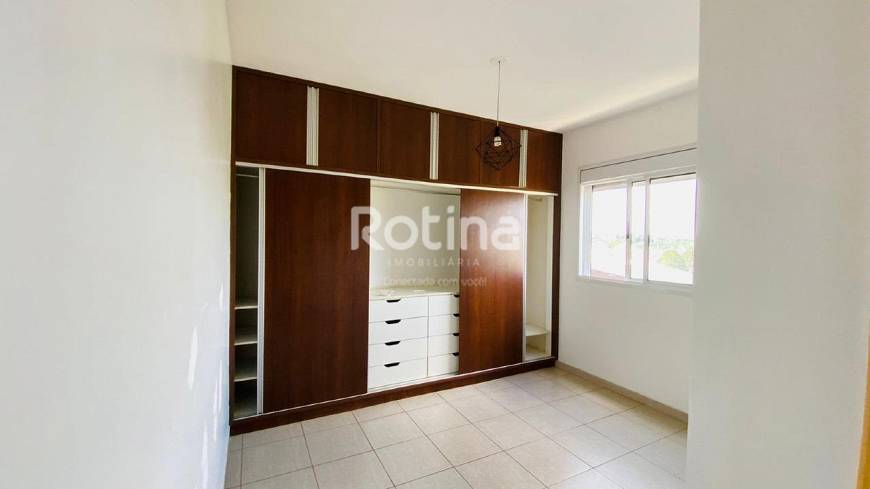 Foto 5 de Apartamento com 3 Quartos para alugar, 78m² em Vigilato Pereira, Uberlândia