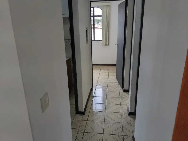Foto 4 de Apartamento com 3 Quartos para alugar, 62m² em Vila Izabel, Curitiba
