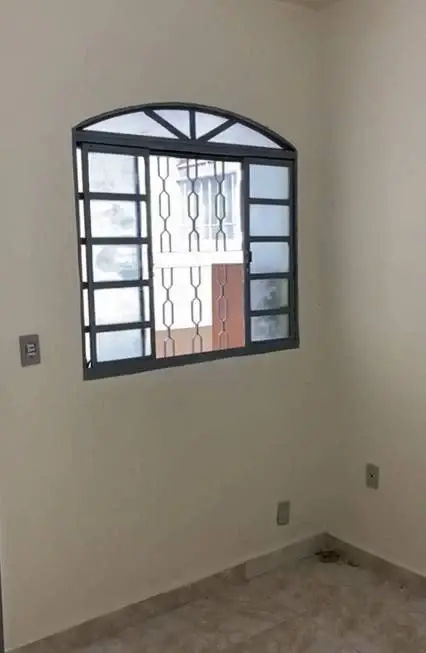 Foto 4 de Casa com 2 Quartos para alugar, 80m² em Salgado Filho, Belo Horizonte