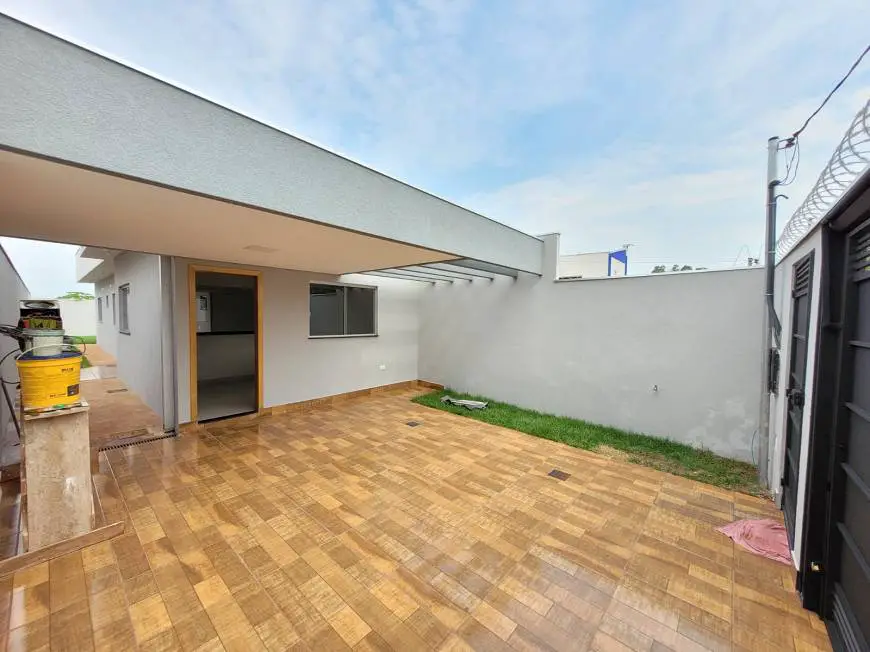 Foto 1 de Casa com 2 Quartos à venda, 81m² em Universitário, Campo Grande