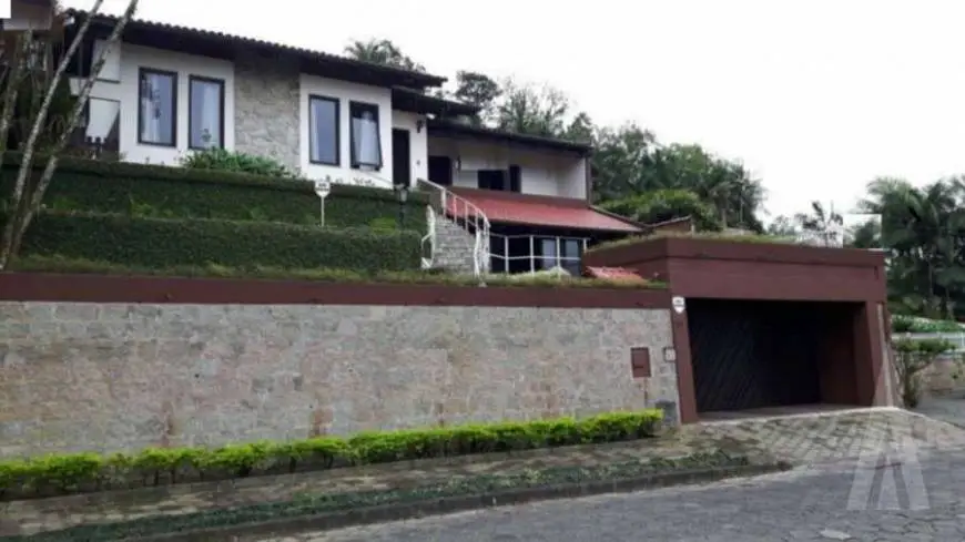 Foto 1 de Casa com 3 Quartos à venda, 406m² em Bom Retiro, Joinville