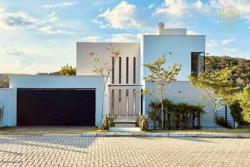Foto 1 de Casa com 3 Quartos à venda, 464m² em Spina Ville II, Juiz de Fora