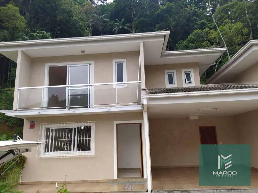 Foto 1 de Casa com 4 Quartos à venda, 147m² em Carlos Guinle, Teresópolis