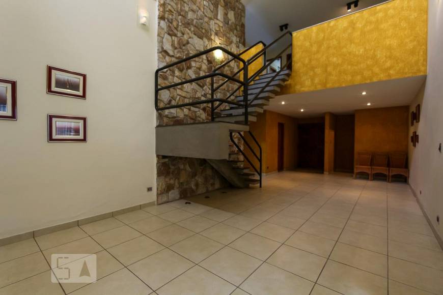 Foto 1 de Casa com 4 Quartos para alugar, 270m² em Vila Sônia, São Paulo