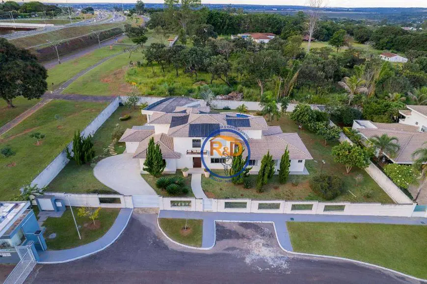 Foto 2 de Casa de Condomínio com 4 Quartos à venda, 450m² em Park Way , Brasília