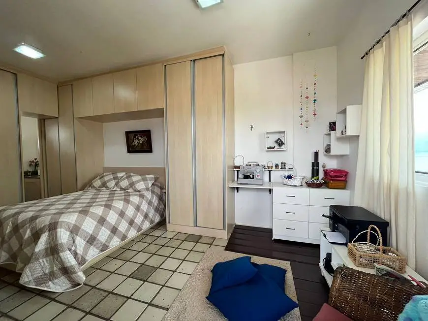 Foto 3 de Apartamento com 1 Quarto à venda, 49m² em Pajuçara, Maceió