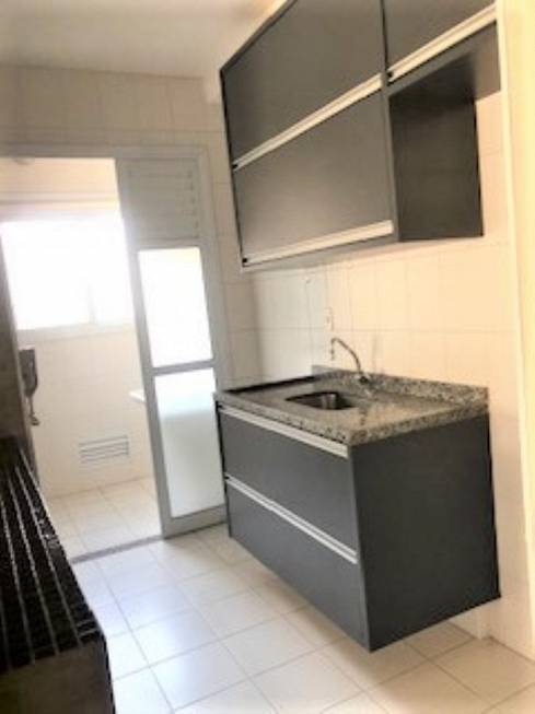 Foto 3 de Apartamento com 2 Quartos para alugar, 57m² em Moema, São Paulo