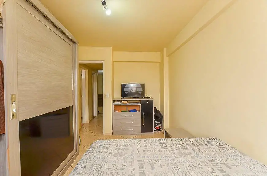 Foto 3 de Apartamento com 2 Quartos à venda, 77m² em Pinheirinho, Curitiba