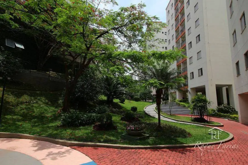 Foto 1 de Apartamento com 3 Quartos para alugar, 64m² em Cidade São Francisco, São Paulo