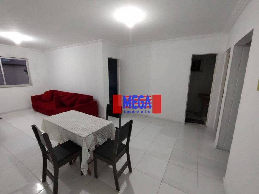 Foto 3 de Apartamento com 3 Quartos para venda ou aluguel, 75m² em Icarai, Caucaia