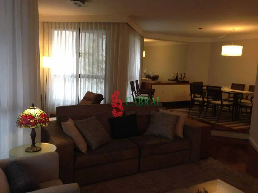 Foto 3 de Apartamento com 3 Quartos à venda, 200m² em Jardim Zaira, Guarulhos