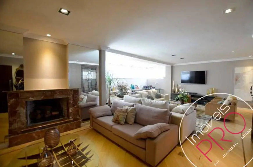Foto 1 de Apartamento com 4 Quartos à venda, 295m² em Itaim Bibi, São Paulo