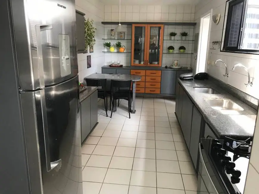 Foto 5 de Apartamento com 4 Quartos à venda, 200m² em Jardins, Aracaju