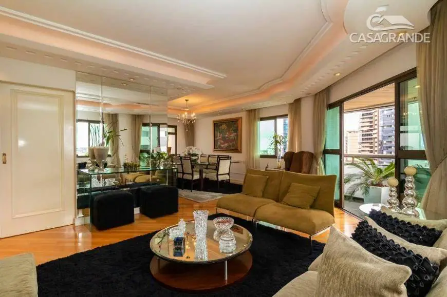 Foto 1 de Apartamento com 4 Quartos à venda, 221m² em Juvevê, Curitiba