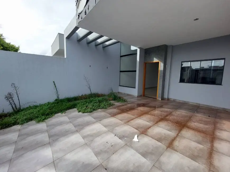 Foto 1 de Casa com 2 Quartos para alugar, 90m² em Jardim Três Lagoas, Maringá