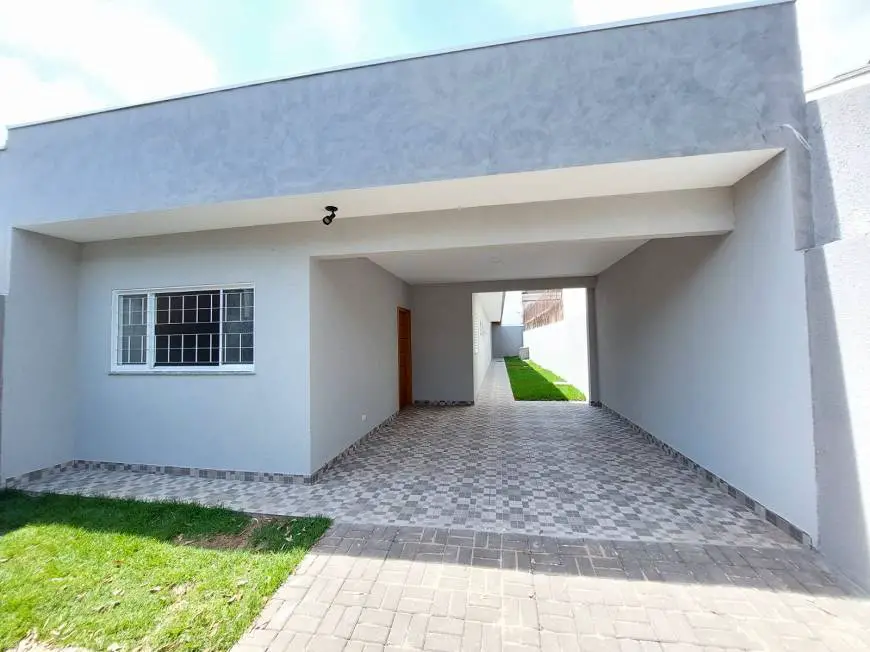 Foto 1 de Casa com 3 Quartos para alugar, 170m² em Jardim Iguaçu, Maringá
