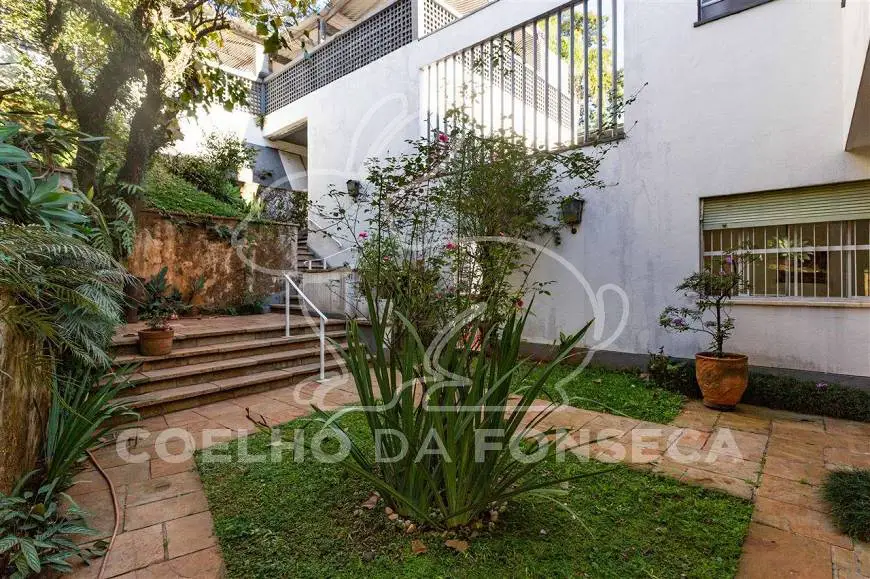 Foto 2 de Casa com 5 Quartos para alugar, 619m² em Pacaembu, São Paulo