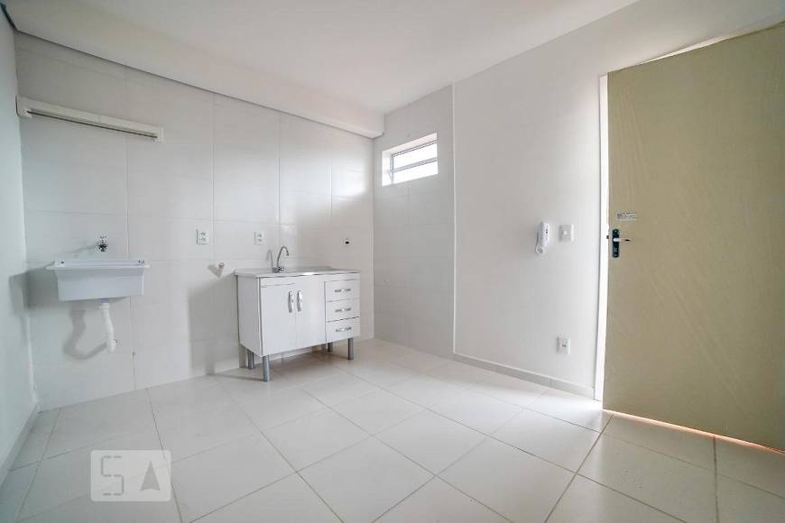 Foto 1 de Casa de Condomínio com 1 Quarto para alugar, 24m² em Vila Guilherme, São Paulo