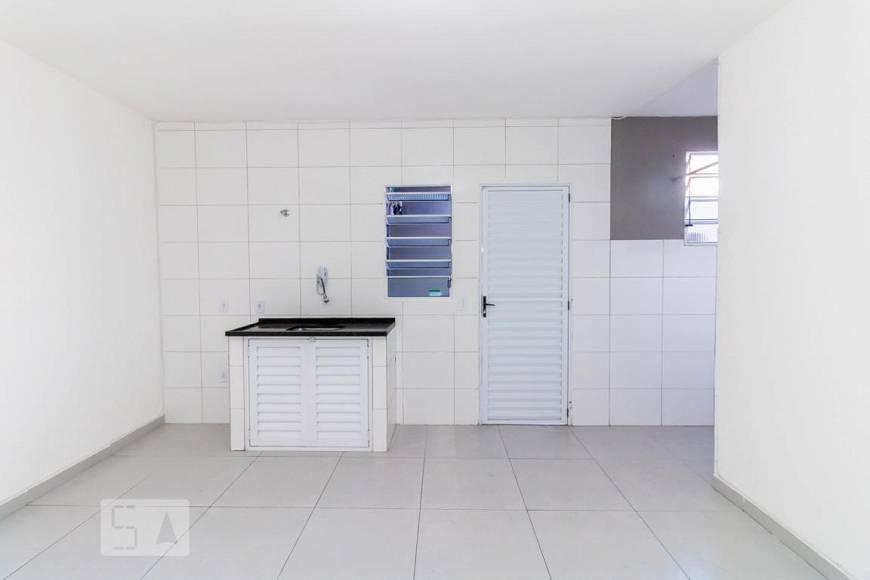Foto 1 de Casa de Condomínio com 2 Quartos para alugar, 50m² em Vila Guilherme, São Paulo