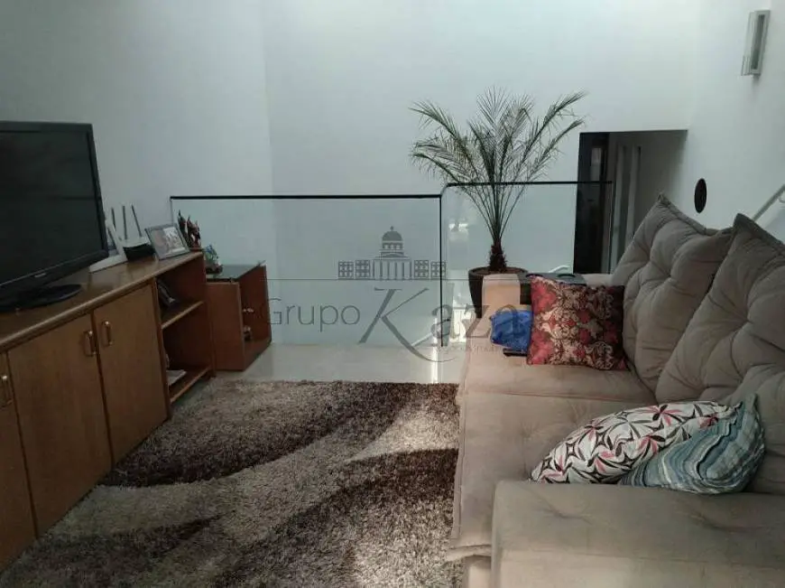 Foto 3 de Casa de Condomínio com 4 Quartos à venda, 170m² em Urbanova, São José dos Campos